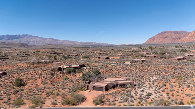 989 N SHONTO RIDGE DR, Ivins, UT 84738