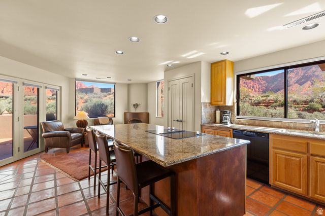 989 N SHONTO RIDGE DR, Ivins, UT 84738