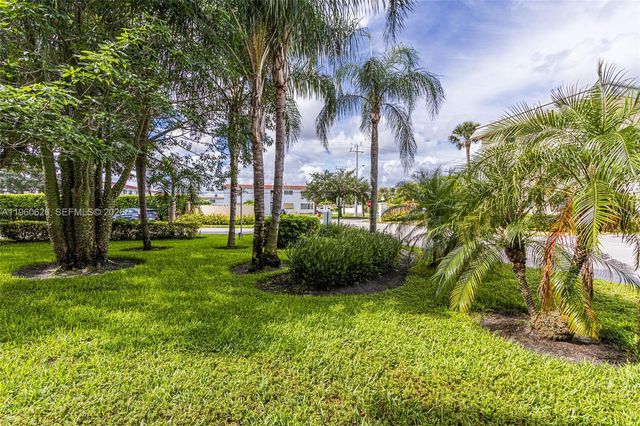 4341 NW 16th Street 101, Lauderhill, FL 33313