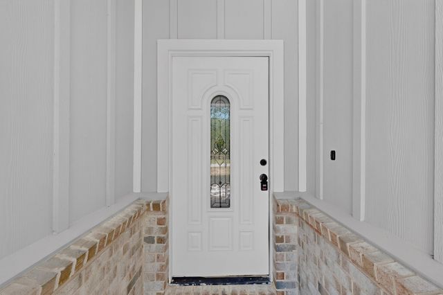 1008 W Crockett Street, Ennis, TX 75119