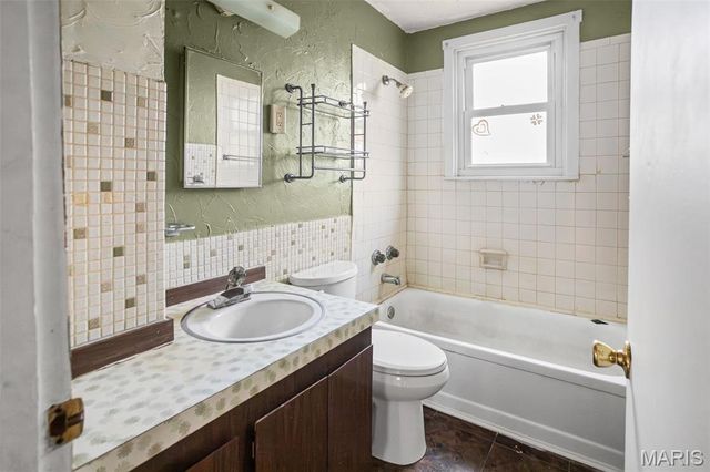 2535 E 28th Street, Granite City, IL 62040