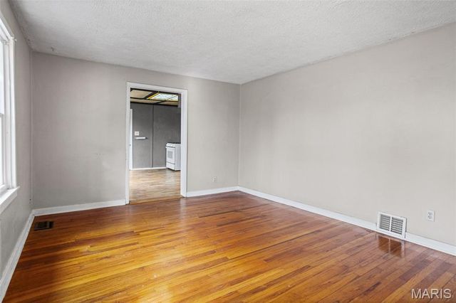 2535 E 28th Street, Granite City, IL 62040