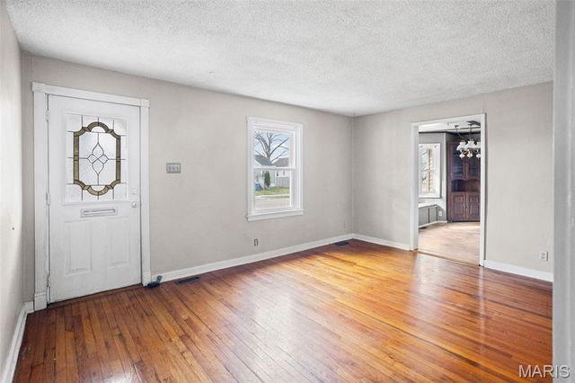 2535 E 28th Street, Granite City, IL 62040