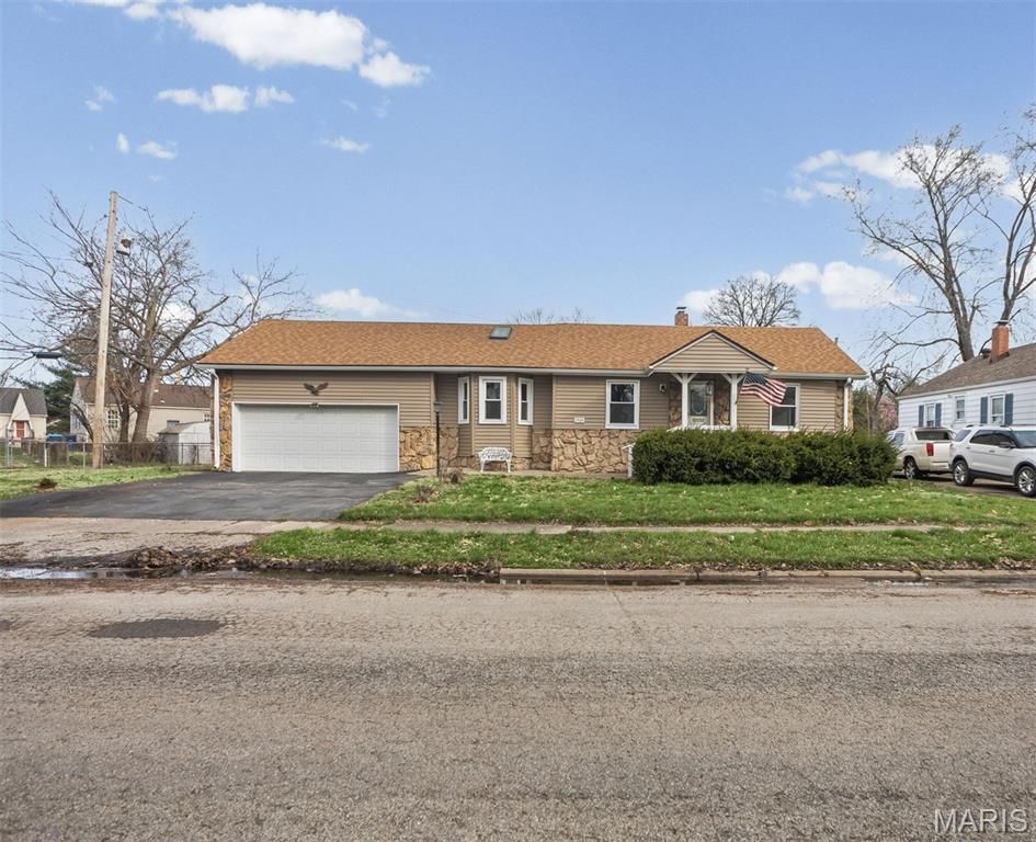 2535 E 28th Street, Granite City, IL 62040