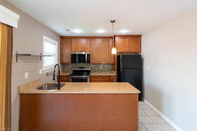 1811 Pope ST, Virginia Beach, VA 23464