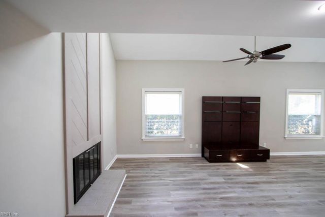 1811 Pope ST, Virginia Beach, VA 23464