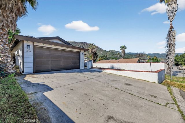 15505 Shadow Mountain Ln, Lake Elsinore, CA 92530