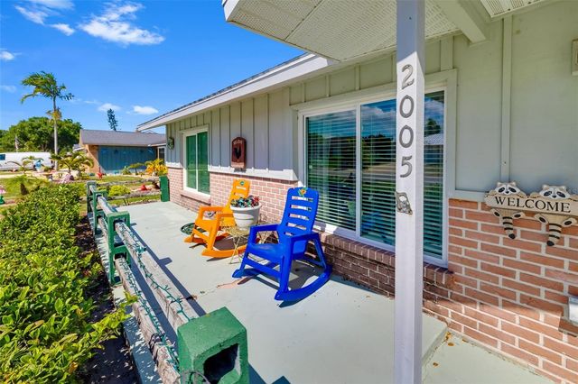 2005 39TH STREET W, Bradenton, FL 34205