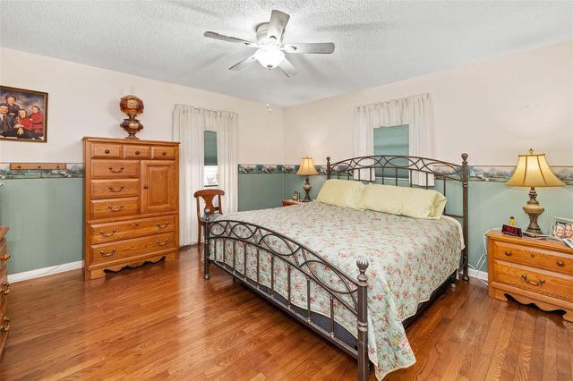 2005 39TH STREET W, Bradenton, FL 34205