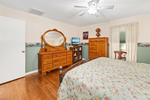 2005 39TH STREET W, Bradenton, FL 34205