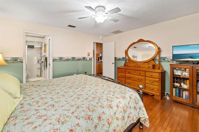 2005 39TH STREET W, Bradenton, FL 34205