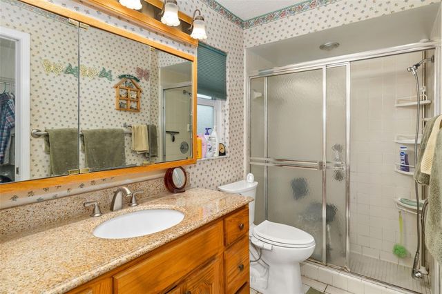 2005 39TH STREET W, Bradenton, FL 34205