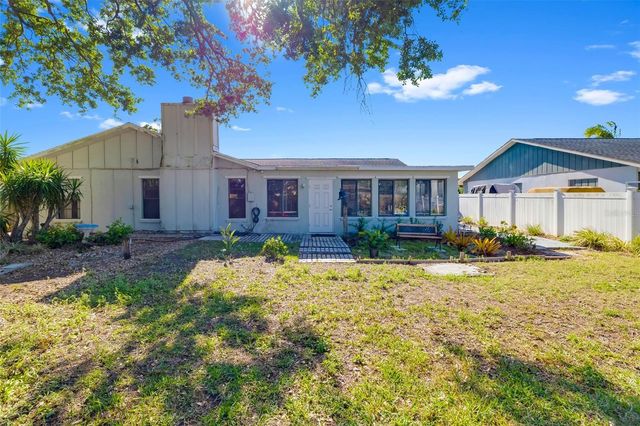 2005 39TH STREET W, Bradenton, FL 34205