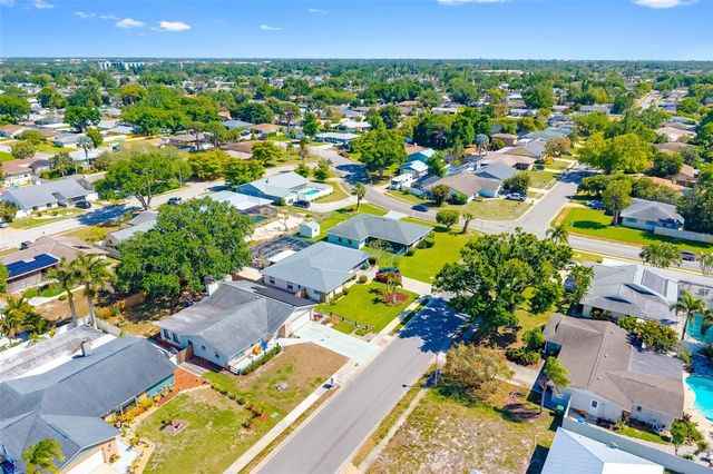 2005 39TH STREET W, Bradenton, FL 34205