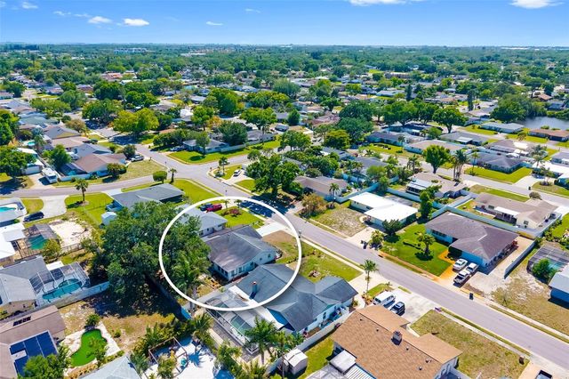 2005 39TH STREET W, Bradenton, FL 34205