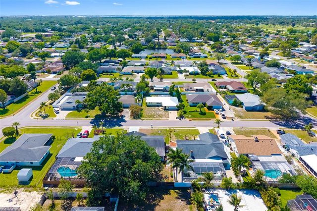 2005 39TH STREET W, Bradenton, FL 34205