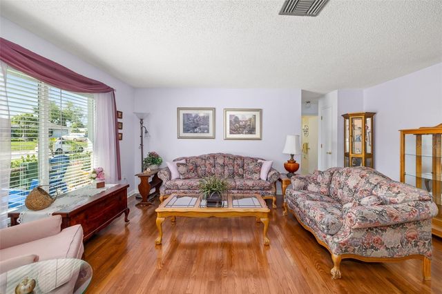 2005 39TH STREET W, Bradenton, FL 34205