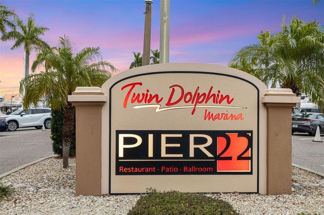 2005 39TH STREET W, Bradenton, FL 34205