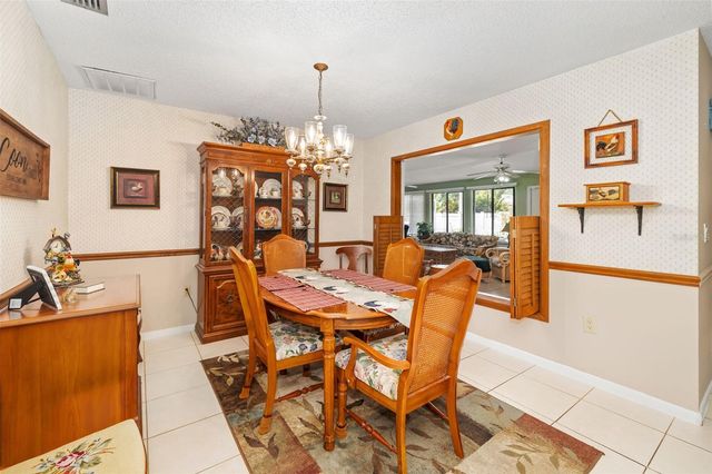 2005 39TH STREET W, Bradenton, FL 34205