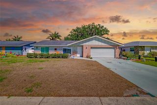 2005 39TH STREET W, Bradenton, FL 34205