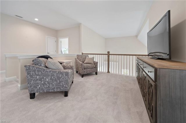 4615 Longleaf PL, Chesapeake, VA 23321