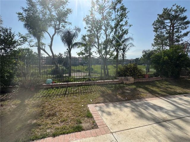 6076 Brookside, Fontana, CA 92336