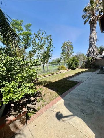 6076 Brookside, Fontana, CA 92336