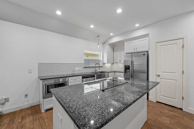 607 E Carter Street 607, Sherman, TX 75090