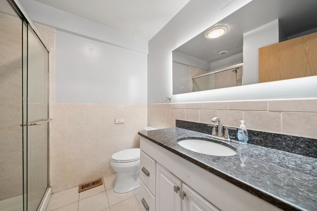 17W320 Scheel Drive, Willowbrook, IL 60527