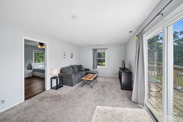 17W320 Scheel Drive, Willowbrook, IL 60527