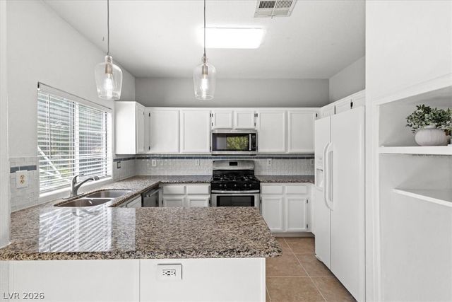 3850 Juno Beach Street 203, Las Vegas, NV 89129