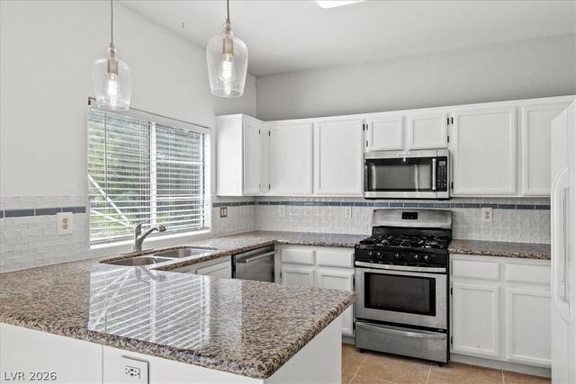 3850 Juno Beach Street 203, Las Vegas, NV 89129