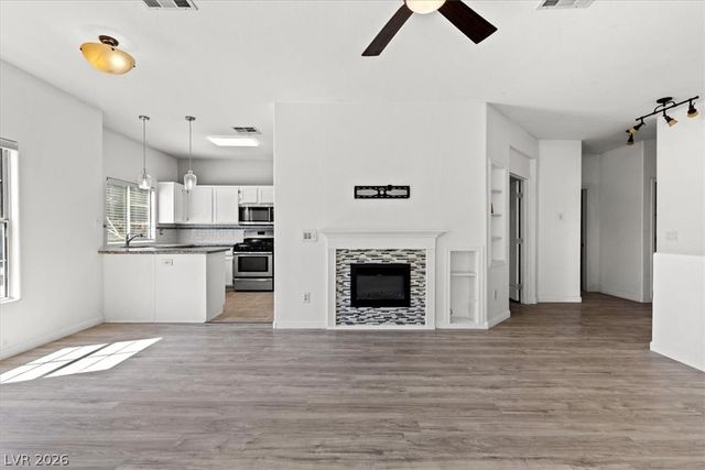 3850 Juno Beach Street 203, Las Vegas, NV 89129