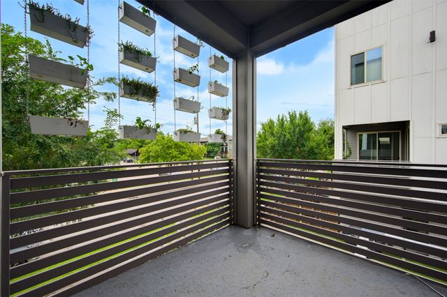 1915 Summit Avenue 1, Dallas, TX 75206