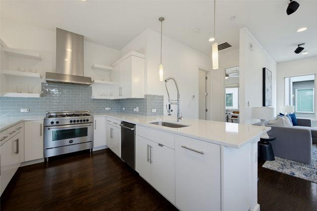 1915 Summit Avenue 1, Dallas, TX 75206