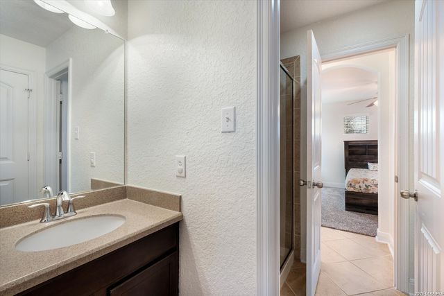 1648 SUN LEDGE WAY, New Braunfels, TX 78130
