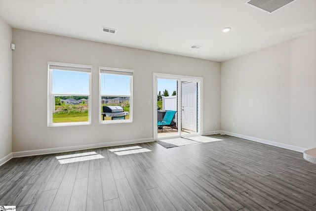 10 Rockshire Trail, Fountain Inn, SC 29644