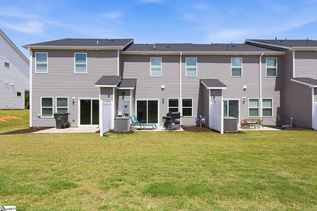 10 Rockshire Trail, Fountain Inn, SC 29644