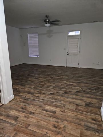 4409 Harlesden DR, Virginia Beach, VA 23462