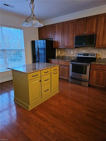 4409 Harlesden DR, Virginia Beach, VA 23462