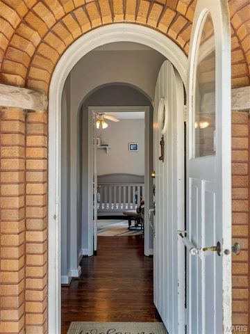 9028 Philo Avenue, St Louis, MO 63123