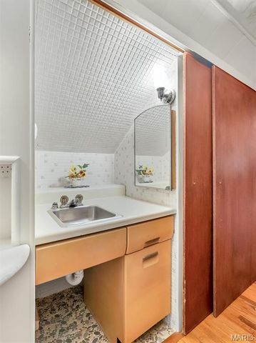 9028 Philo Avenue, St Louis, MO 63123