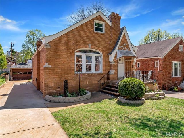 9028 Philo Avenue, St Louis, MO 63123