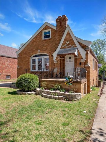9028 Philo Avenue, St Louis, MO 63123