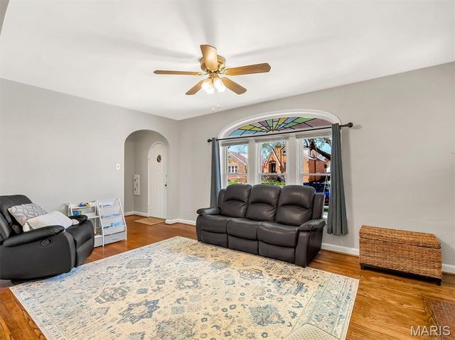 9028 Philo Avenue, St Louis, MO 63123