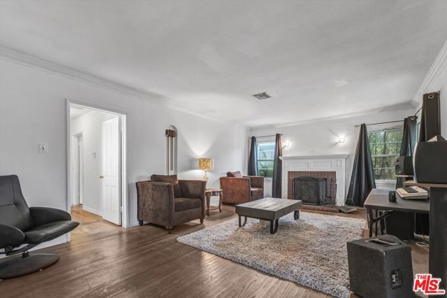 2904 W 84th Street, Inglewood, CA 90305