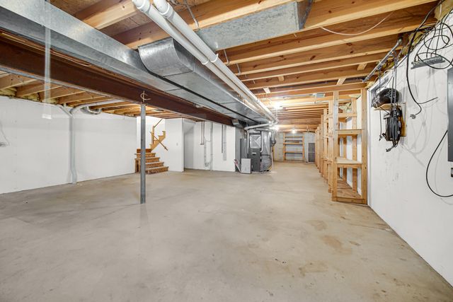 6712 Vienna Avenue, Portage, IN 46368