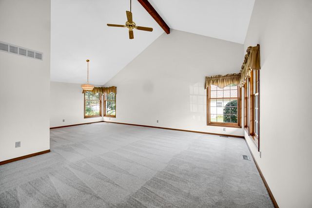 6712 Vienna Avenue, Portage, IN 46368