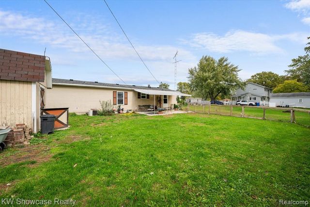 2916 Navarre Boulevard, Monroe, MI 48162