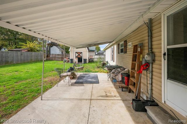 2916 Navarre Boulevard, Monroe, MI 48162